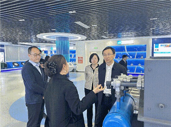 蘇州市委統(tǒng)戰(zhàn)部副部長、市僑辦主任王建方一行蒞臨我司走訪調(diào)研插圖3