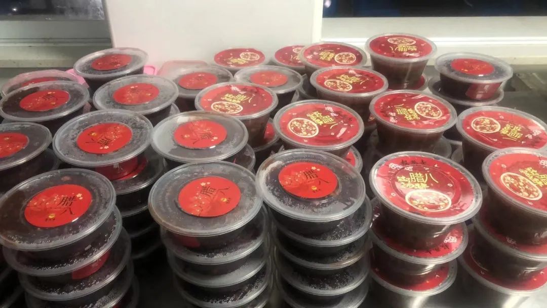 寒冬添暖 萬事“粥”全！協(xié)昌環(huán)保為員工送上愛心臘八粥